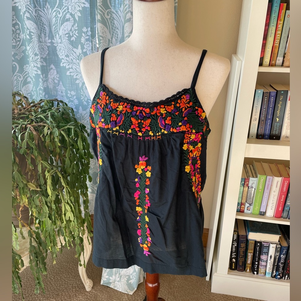 Lucky Brand cotton embroidered mexican boho style cami